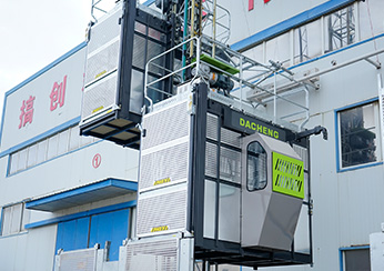 Maintenance and Lubrication of SC200/200 Construction Hoist Transmission Mechanism