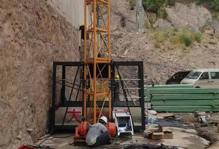 Installation Steps of SS120 Material Hoist