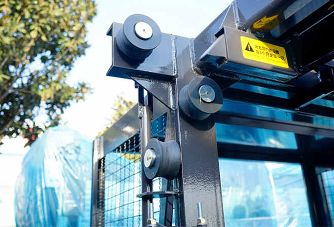 Double-cage Material Hoist SS120/120